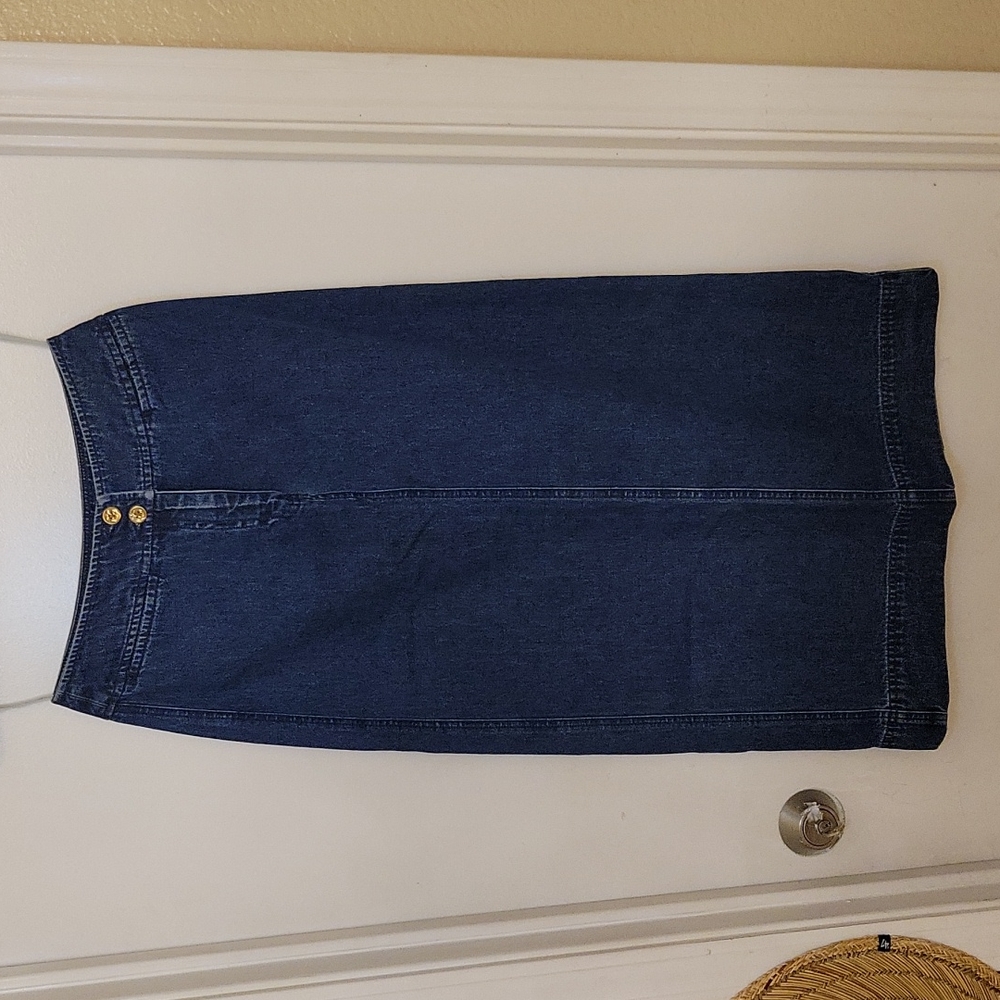 Lauren Jeans Co. Skirt. Ralph Lauren Size 2P.